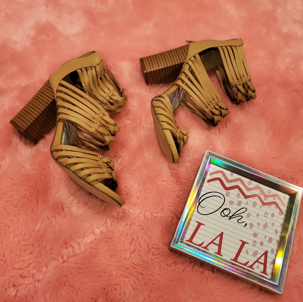 Madden Girl tan heels - Picture 2 of 16
